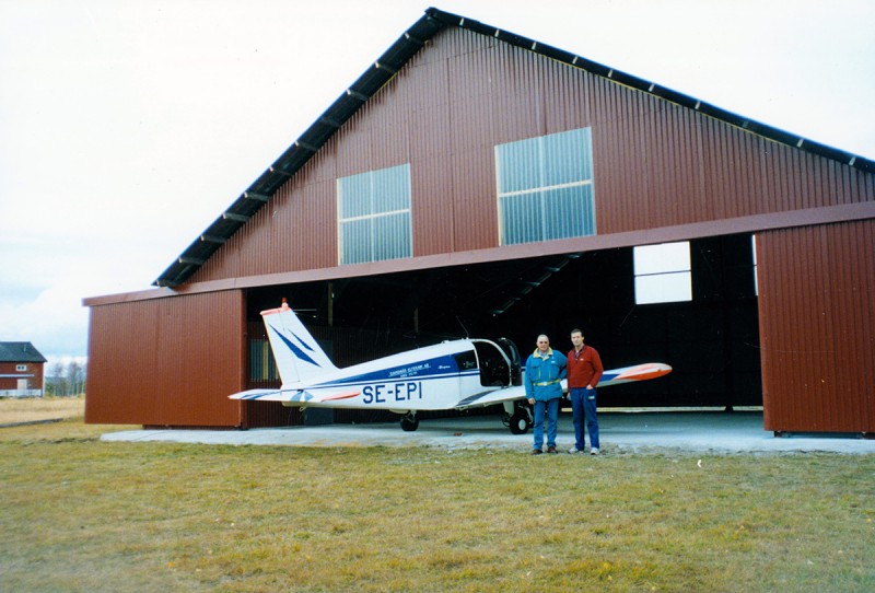 SE-EPI omkring 1980, troligen på Gargnäs. Foto ur Flygrevyns donerade samling.