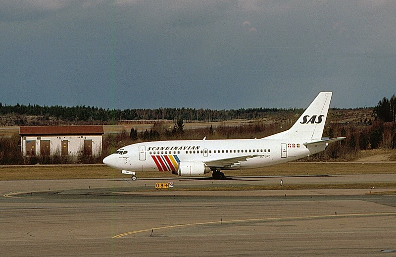 SE-DND på Arlanda 1993-04-18. Foto: Magnus Wall