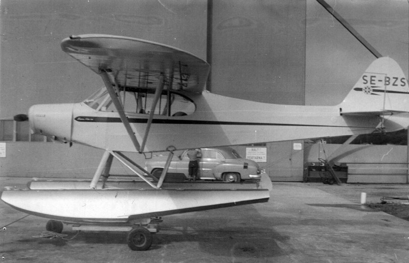 SE-BZS utanför hangar II på Torslanda
