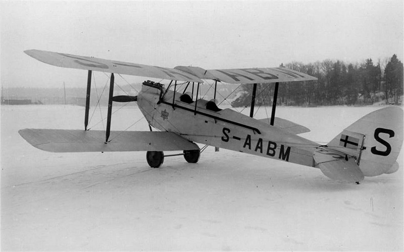 S-AABM, troligen i Stockholmstrakten feb 1928. Foto via Leif Hellström.