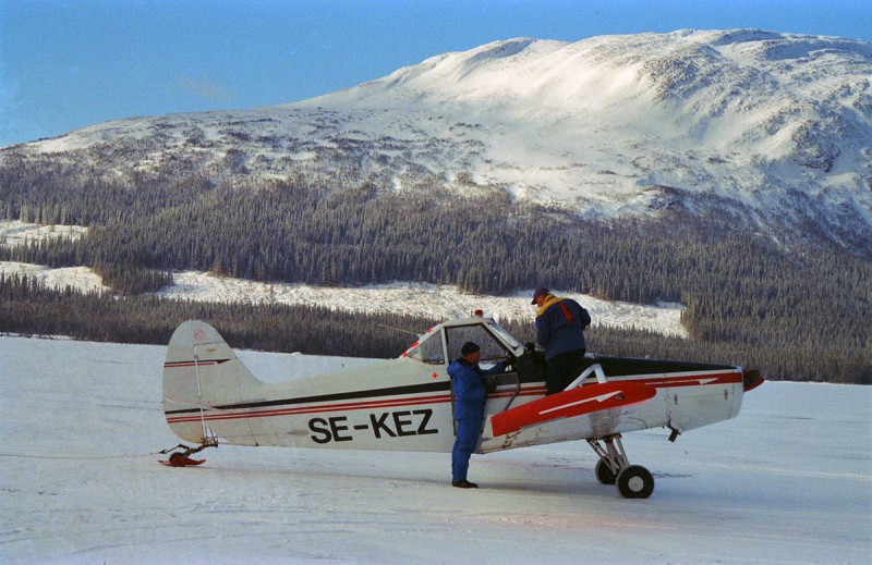 SE-KEZ på Ottsjöns is vintern 1991. Foto: Uldis Sisins