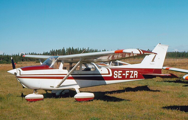 SE-FZR på Gävle Sandviken 1975-08-24. Foto: Leif Fredin