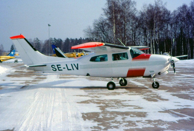 SE-LIV på Skavsta, Nyköping i mars 1994. Foto: Freddy Stenbom.