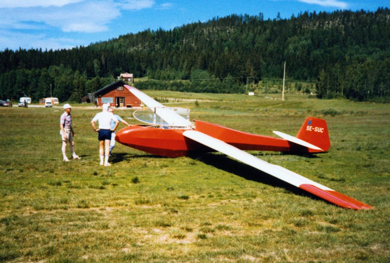 SE-SUC på Mellansels flygplats ca 1980. Foto Sören Jonsson via Alf Johansson