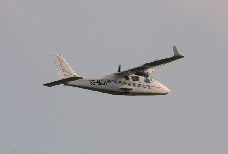 SE-MGB vid low-pass över EKVJ Stauning den 23 september 2019. <br />Foto: Tavs Aas Mortensen