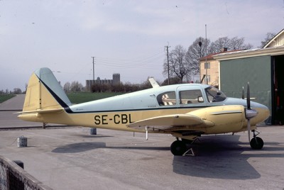 SE-CBL den 9 maj 1972, på Gustavsvik, Örebro. <br />Foto ur Freddy Stenboms donerade samling