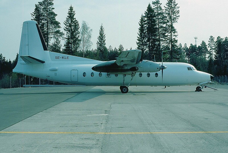 SE-KLE parkerad på Arlanda 1990-04-20. Foto: Hans Wallin via Tor Johnsson.