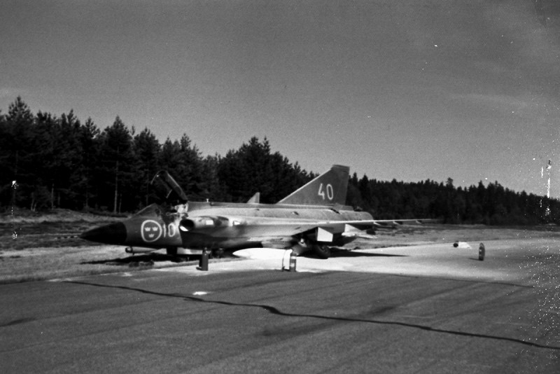 Efter buklandningen den 1974 05-18. Kan det vara på Byholma? Foto ur Sven Stridsbergs donerade samling.