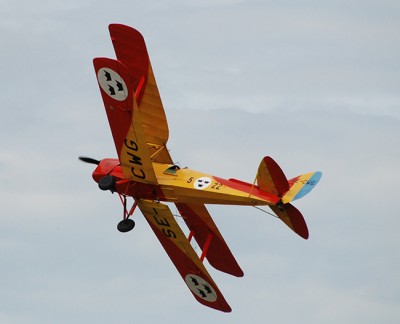 Pär Cederqvist uppvisningsflyger med SE-CWG vid flygdag <br />på Säve den 31 aug 2008. Foto: Sven-Erik Jönsson