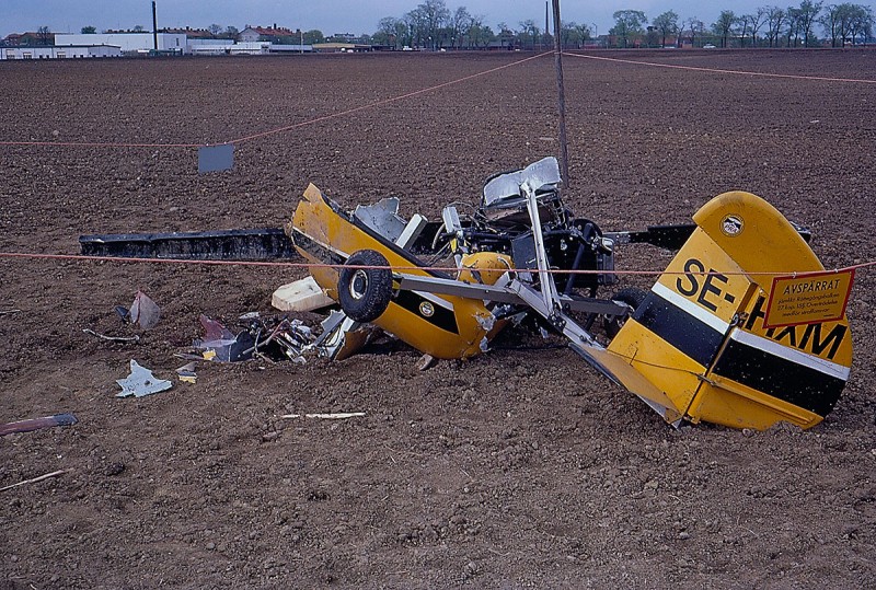 SE-HXM efter det tragiska haveriet vid Silver Hill, Klippan den 1983-05-13. <br />Foto ur Sven Stridsbergs donerade samling.