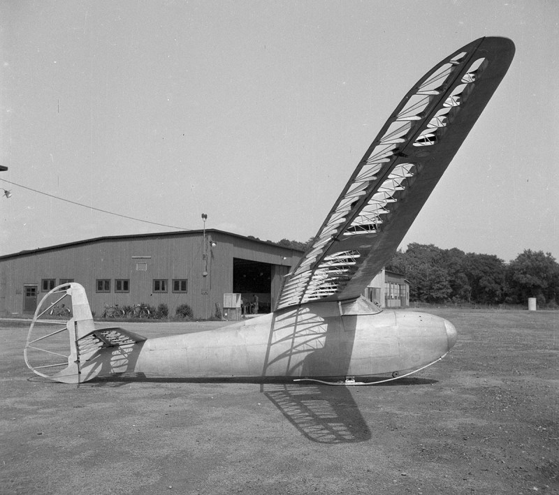 SE-SHD på Bulltofta, troligen 1947. Foto: Bertil Rubin via Sven Stridsbergs samling.