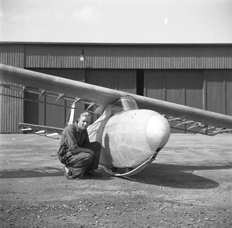 Mogens Carlsen vid SE-SHD på Bulltofta, troligen 1947. Foto: Bertil Rubin via Sven Stridsbergs samling.