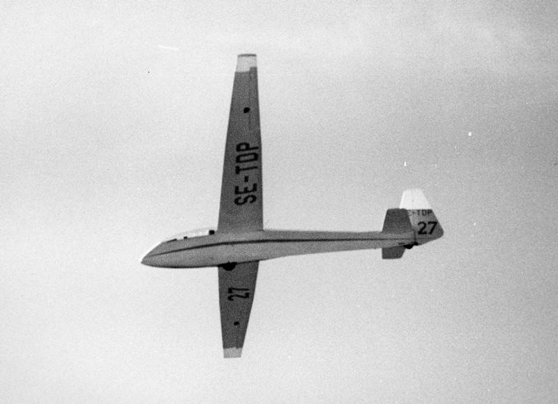 SE-TDP omkring 1970, plats ej känd. Foto ur Flygrevyns / Christina Lindbergs donerade samling.