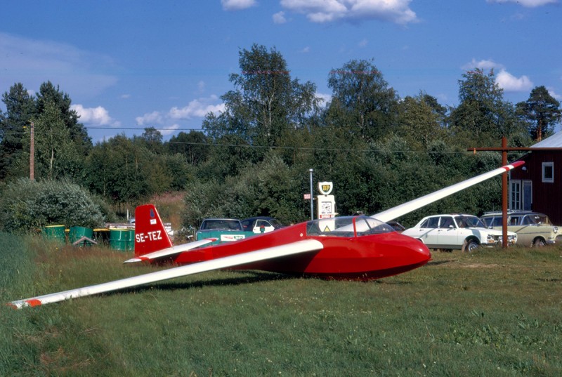 SE-TEZ på Arbrå flygfält 1972-07-19. Foto: Leif Fredin.