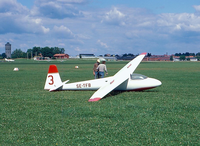 SE-TFB på Gustavsvik, Örebro någon gång på 1970-talet. Foto ur Allt om Hobby / Freddy Stenboms donerade samling.