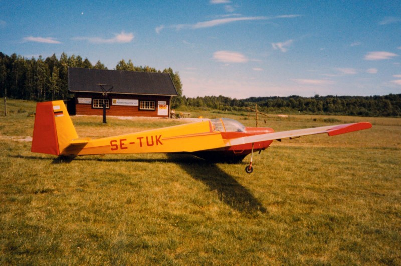 SE-TUK på Mellansel flygplats, troligen 1982-1988. Foto: Sören Jonsson via Alf Johansson.