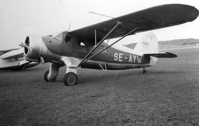 SE-AYW på Torslanda. Foto: Torsten Martinsson ca 1947-49