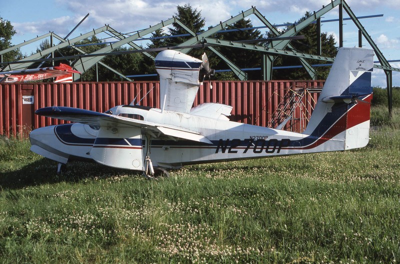 N2700P som senare blev SE-IYK, fotograferad på Skå-Edeby den 1987-07-10. <br />Foto: Jonny Andersson.