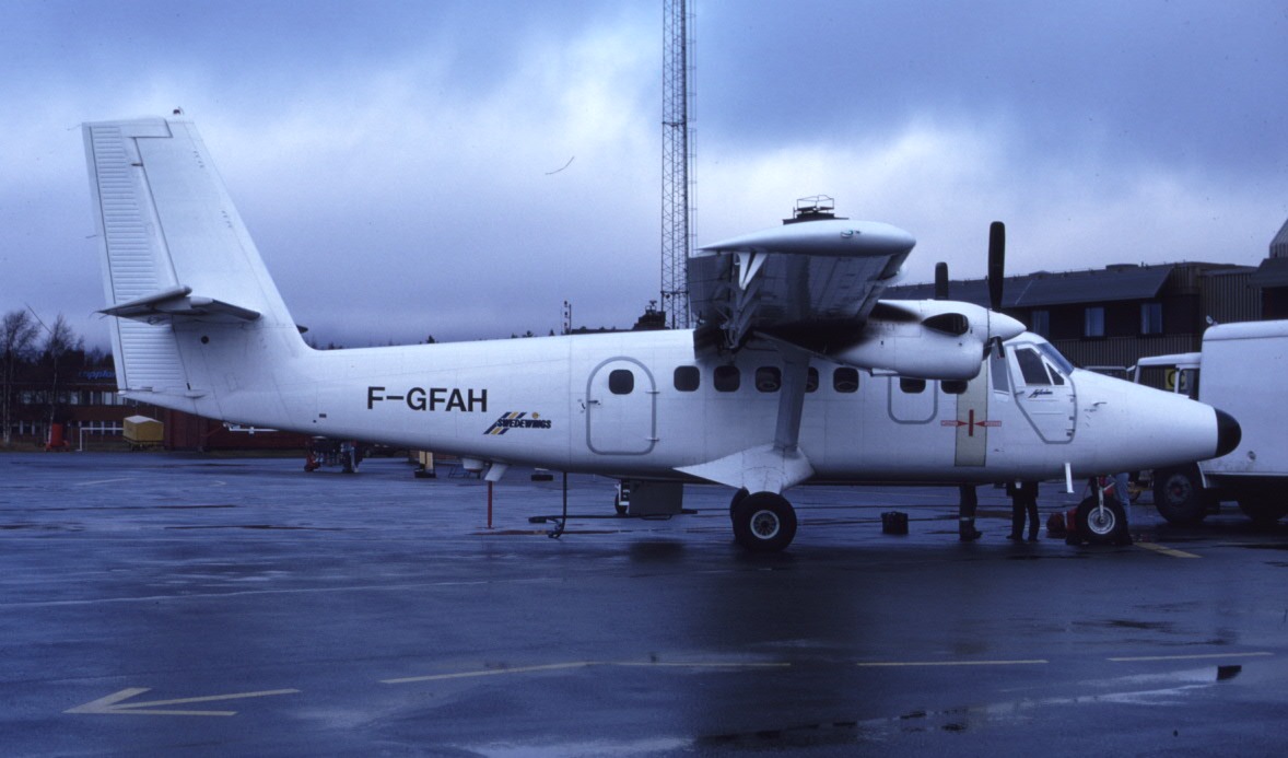 F-GFAH  UME  1989-11-06.JPG