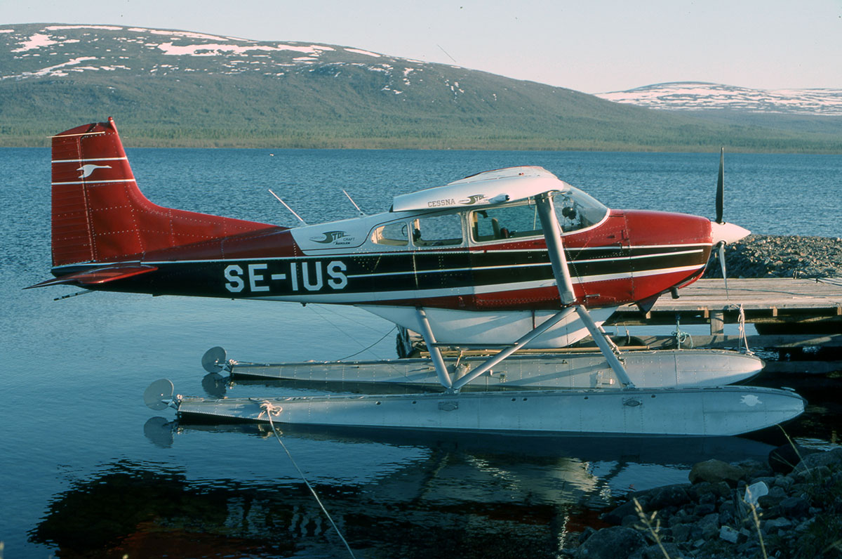 SE-IUS vid Årosjokk den 1990-06-08. Foto Hans Wallin.