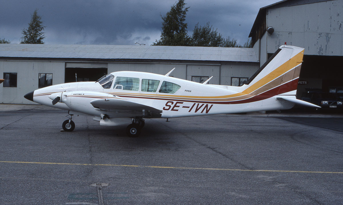 SE-IVN på Bromma den 1986-09-12. Foto: Hans Wallin.