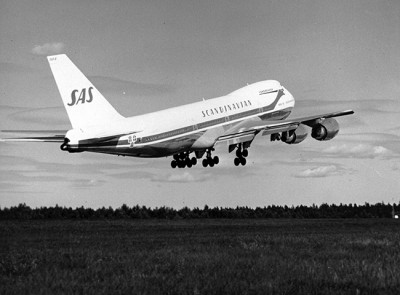 SE-DFZ, troligen på Arlanda 1979. Foto ur Johannes Thinesens samling.