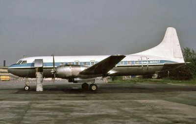 N199CF, fd SE-CCO, på Bromma 24 maj 1979.<br />Foto: Rolf Larsson