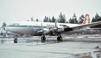 OY-ANC på Arlanda 1966. Blev senare SE-EDU. <br />Foto: Rolf Larsson