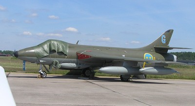 SE-DXA på Halmstad 2006-07-04 i väntan på besiktning av Norska Luftfartstilsynet. <br />Foto: Sven-Erik Jönsson.
