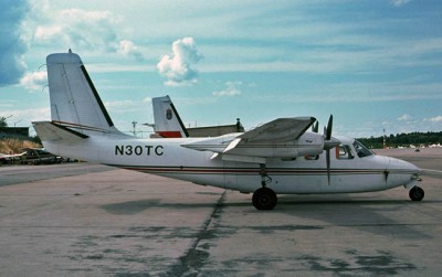 N30TC  på Bromma 1976-07-23  (ex SE-EGZ).<br />Foto: Rolf Larsson