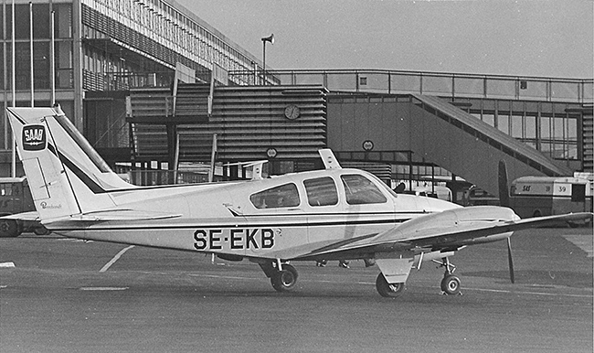 SE-EKB på Kastrup 1966. Foto ur Lars E Lundins arkiv.