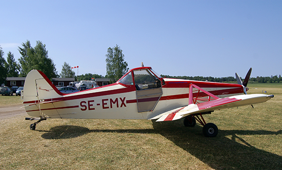 SE-EMX på vid VM i segelflyg på Ekeby, Eskilstuna 2006-06-17. Foto: Lars Henriksson