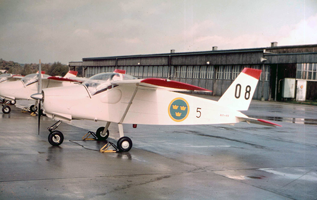 MFI-9B Trainer som typ 801, FV-nr 801-49. Blev senare SE-EWD.