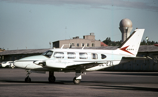 SE-EZL på Bromma 1980. Foto via Lars E Lundin.