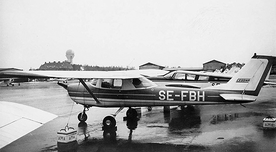 002-1064217 SE-FBH på Bromma den 1968-11-09. Foto: Bo Widfeldt