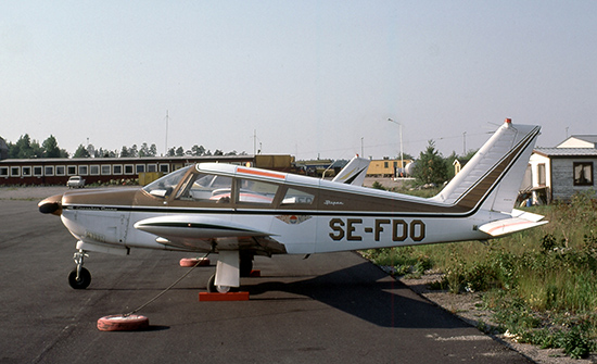 SE-FDO på Bromma 1975-06-07. Foto: Benny Karlsson