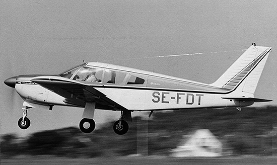 SE-FDT landar på Höganäs 1968-06-16. Foto: Lars E Lundin