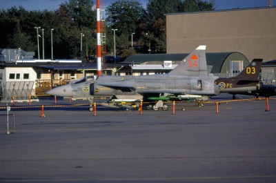 Viggen märkt F 16 - 34