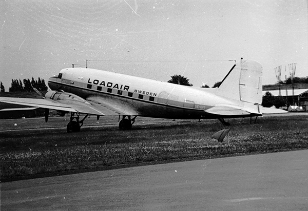 SE-CFT i Loadair's färger 1963-1964.<br />Foto via Nils-Olof Andersson.