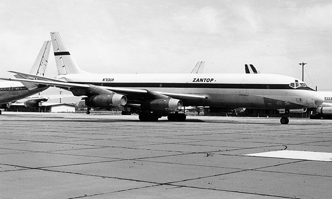 N713UA, före detta SE-DBB, konverterad till fraktversion DC-8-33F. Foto bör vara från 1978-1980.
