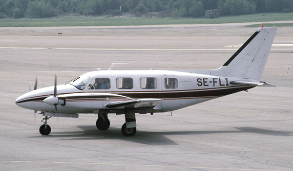 SE-FLI på Bromma 1980-06-03. Foto: Freddy Stenbom.