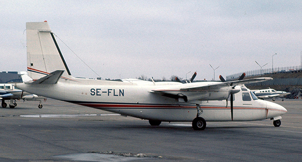 SE-FLN på Bromma 1977-04-17. Diabild ur Freddy Stenboms donerade samling.