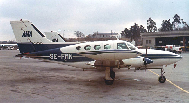 1064386 SE-FMN på Bromma 1973-04-08. Foto: Hans Göran Spritt.