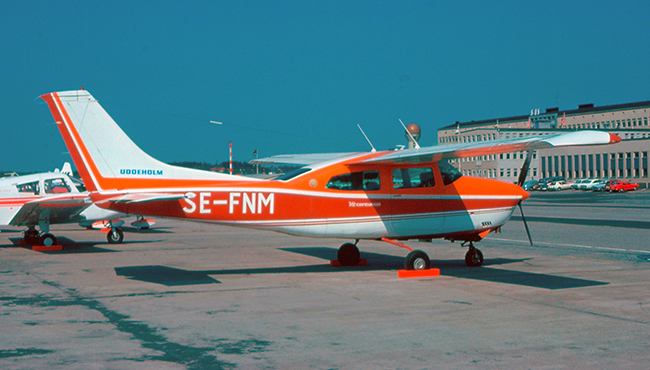 SE-FNM på Bromma 1975-05-09. Foto: Benny Karlsson.