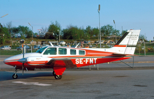 SE-FNT på Bromma 1975-05-14. Foto: Leif Fredin