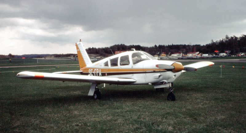 SE-FPA våren 1976. Plats ej känd, möjligen Avan, Gävle? Foto ur Freddy Stenboms donerade samling.