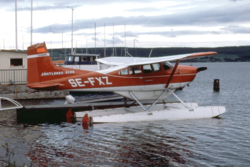 SE-FXZ i Östersund 1981. Foto ur Freddy Stenboms donerade samling.