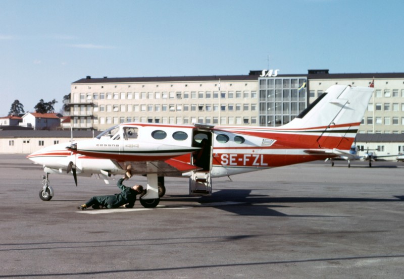 SE-FZL på Bromma 1975-04-16. Foto: Benny Karlsson