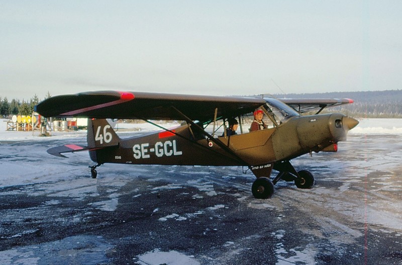 SE-GCL på Lycksele flygplats hösten 1973.