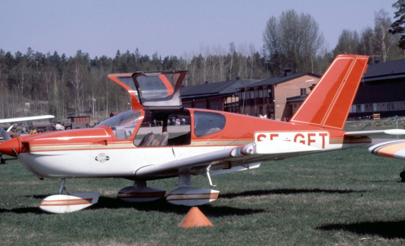 SE-GFT 1981 på Tullinge.  Foto ur Freddy Stenboms donerade samling.